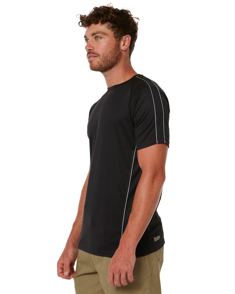 Cool Mesh Tee With Reflective Piping - Black