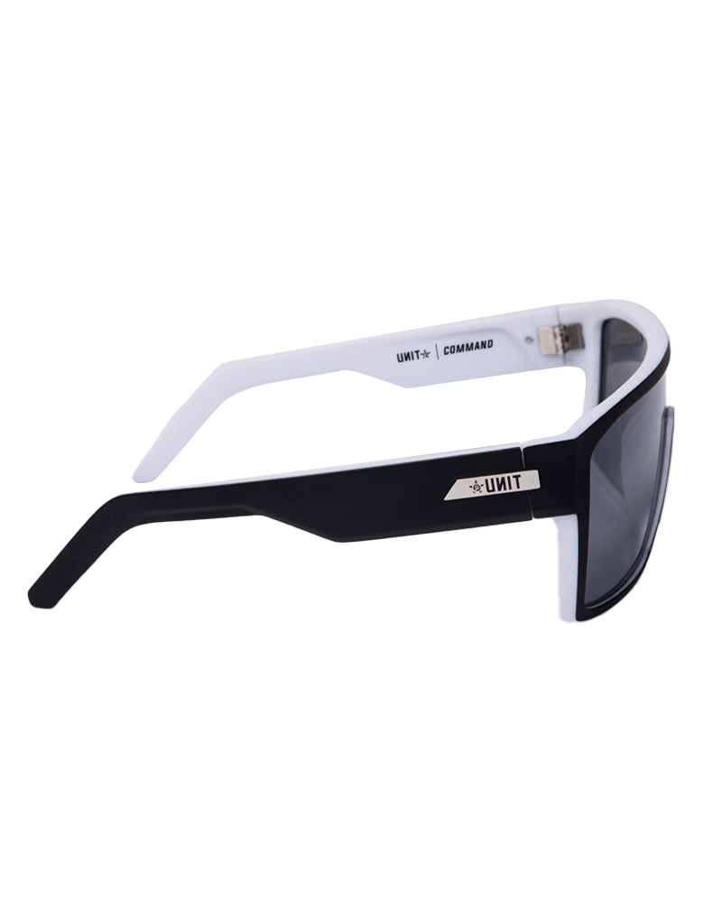 Command Polarised Sunglasses - Black/White