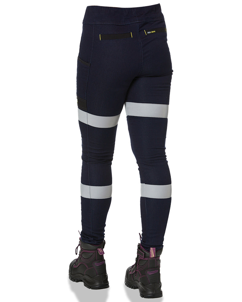 Women's Flex and Move Biomotion Taped Jeggings - Navy