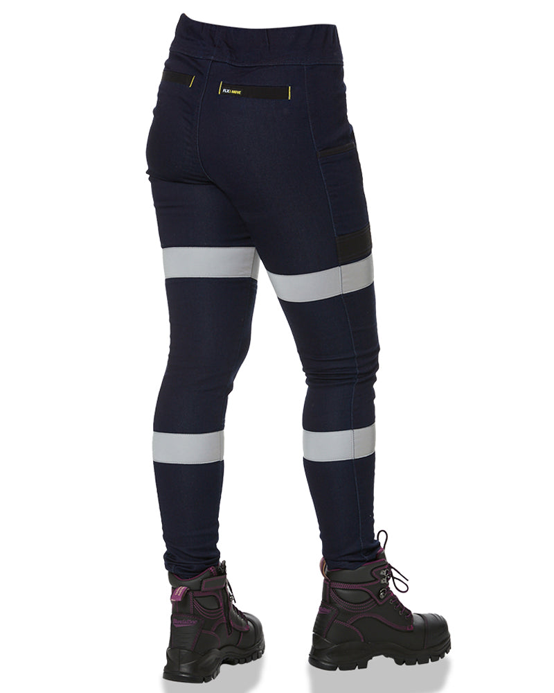 Women's Flex and Move Biomotion Taped Jeggings - Navy